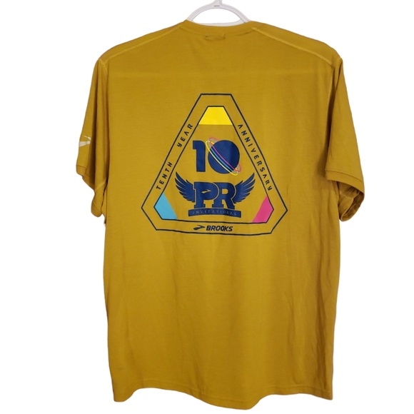 Brooks Tenth Year Anniversary Men's Medium Running Shirt NWT - Picture 2 of 10